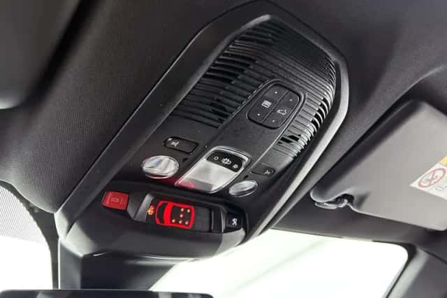 Peugeot 5008 (2024) thumbnail 36