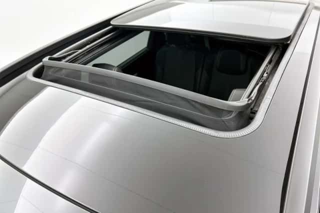 Peugeot 5008 (2024) thumbnail 37
