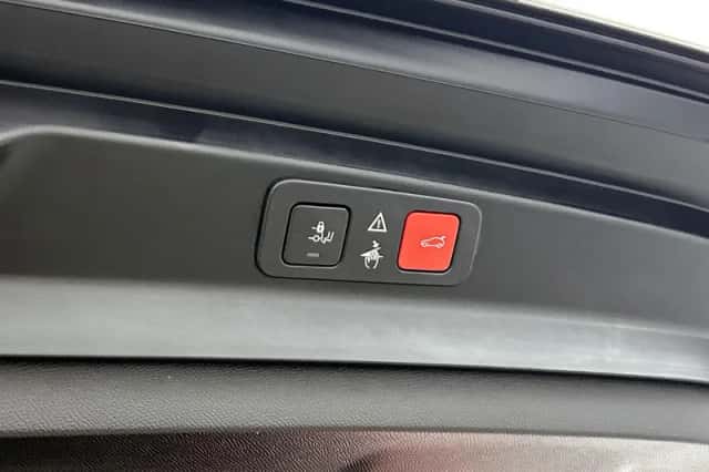 Peugeot 5008 (2024) thumbnail 38