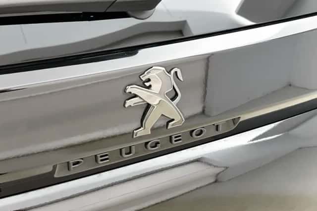 Peugeot 5008 (2024) thumbnail 39