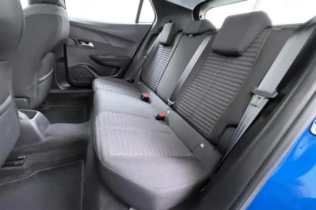Peugeot 2008 (2021) thumbnail 18