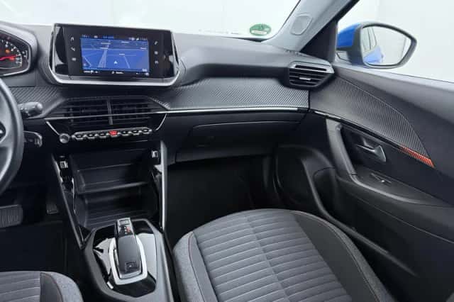 Peugeot 2008 (2021) thumbnail 21