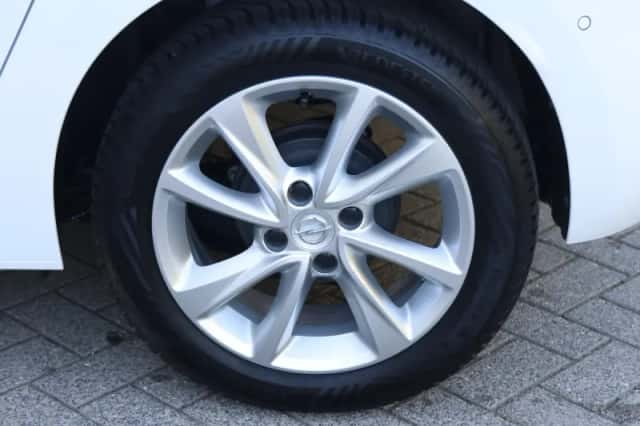 Opel Corsa (2023) thumbnail 21