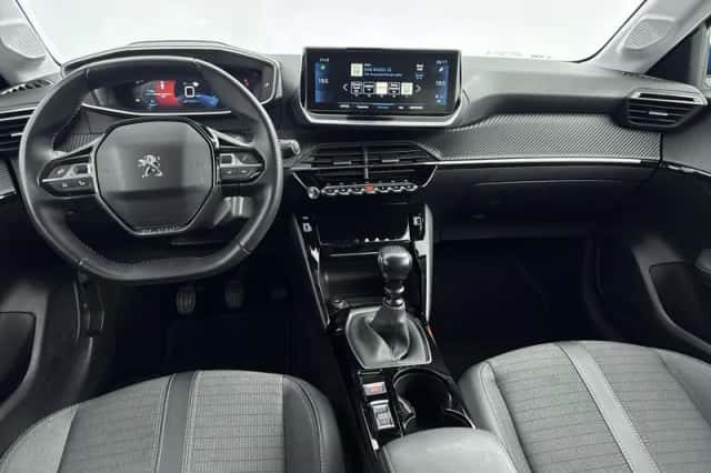 Peugeot 208 (2021) thumbnail 11