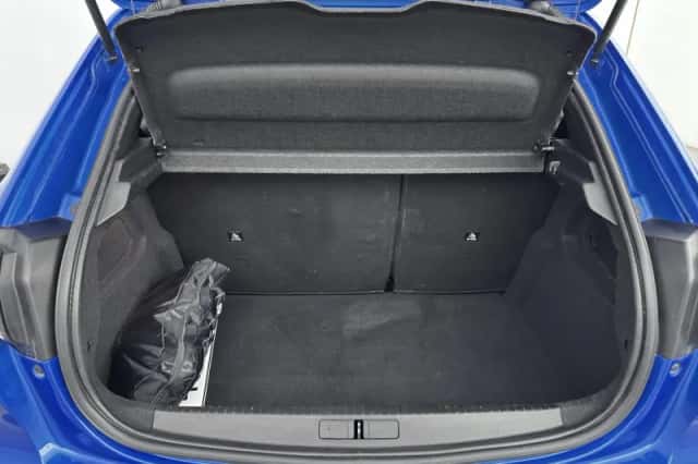 Peugeot 208 (2021) thumbnail 14