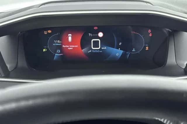 Peugeot 208 (2021) thumbnail 17