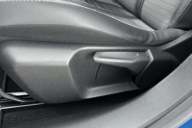Peugeot 208 (2021) thumbnail 27