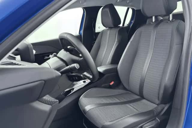 Peugeot 208 (2021) thumbnail 9