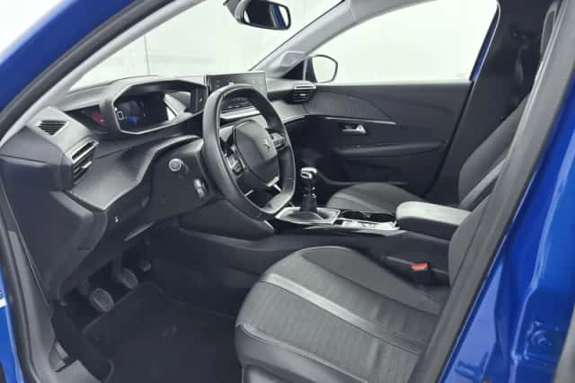 Peugeot 208 (2021) thumbnail 10
