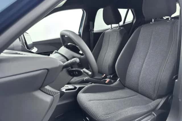 Peugeot 2008 (2025) thumbnail 9