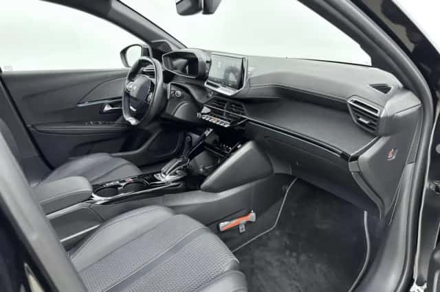 Peugeot 208 (2021) thumbnail 32