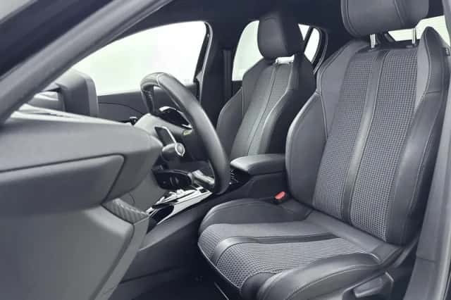 Peugeot 208 (2021) thumbnail 9