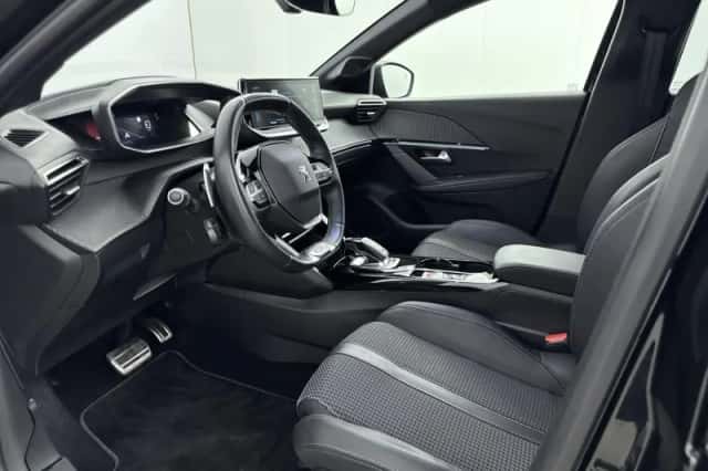 Peugeot 208 (2021) thumbnail 10