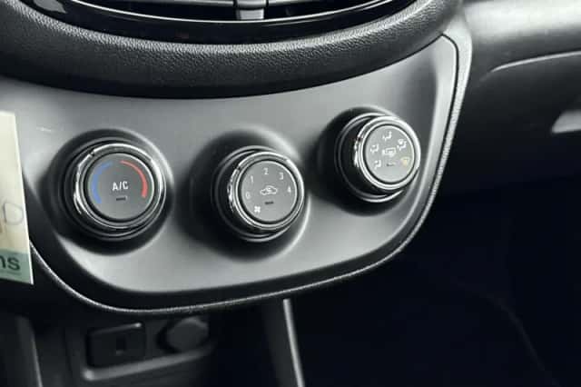 Opel Karl (2018) thumbnail 21