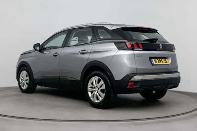 Peugeot 3008 (2020) thumbnail 3