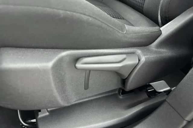 Peugeot 3008 (2020) thumbnail 28
