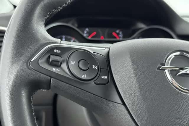 Opel Crossland (2022) thumbnail 18