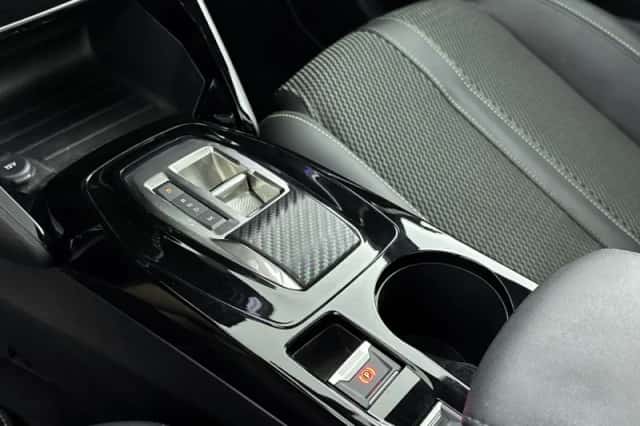 Peugeot 208 (2024) thumbnail 25