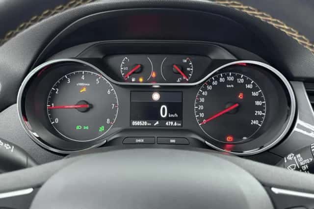 Opel Crossland X (2020) thumbnail 17