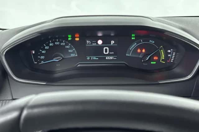 Peugeot e-208 (2021) thumbnail 17