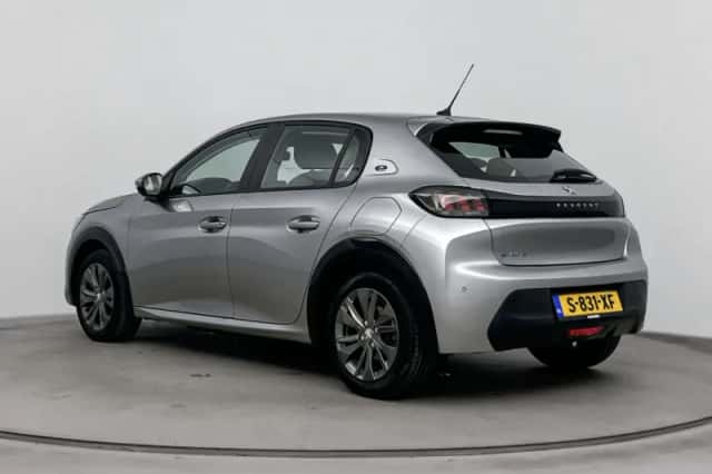 Peugeot e-208 (2021) thumbnail 3