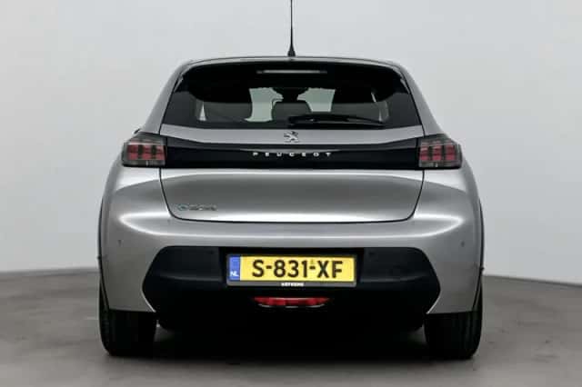 Peugeot e-208 (2021) thumbnail 4