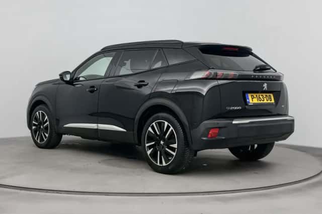 Peugeot e-2008 (2022) thumbnail 3