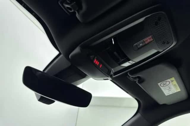 Peugeot e-2008 (2022) thumbnail 25
