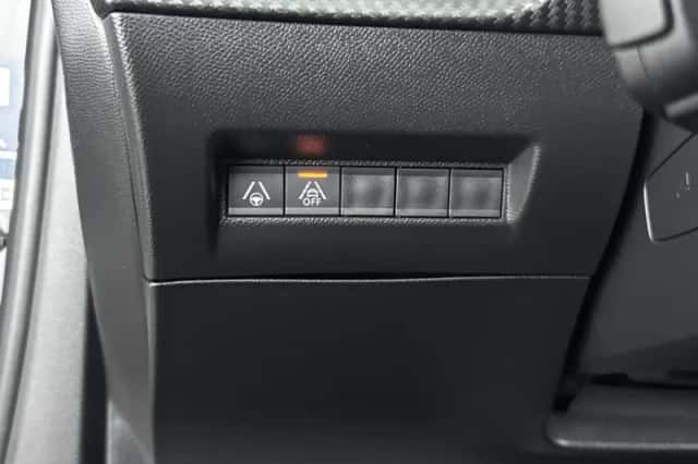Peugeot e-2008 (2022) thumbnail 30