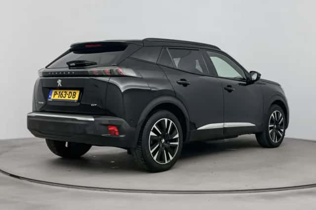 Peugeot e-2008 (2022) thumbnail 5