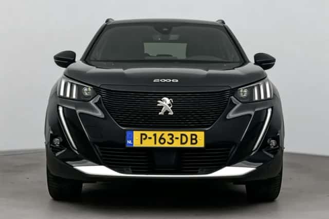 Peugeot e-2008 (2022) thumbnail 8