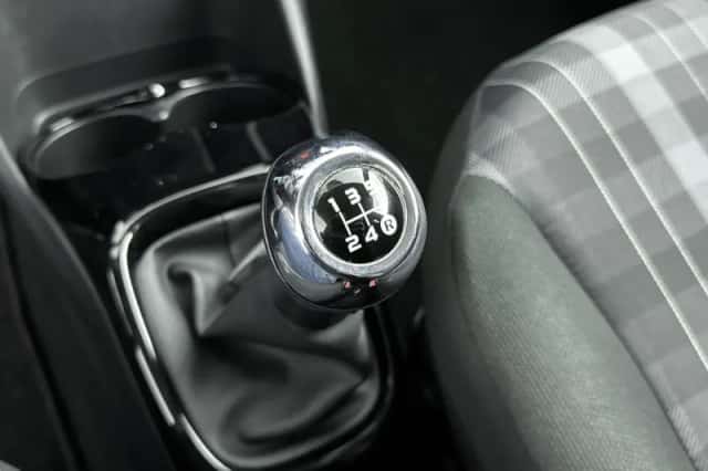Peugeot 108 (2020) thumbnail 30