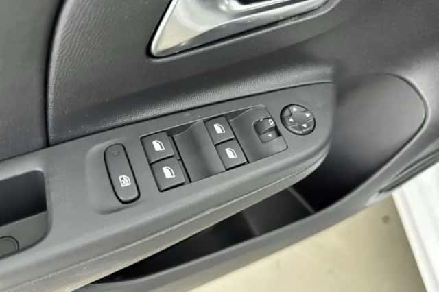 Opel Corsa (2023) thumbnail 15