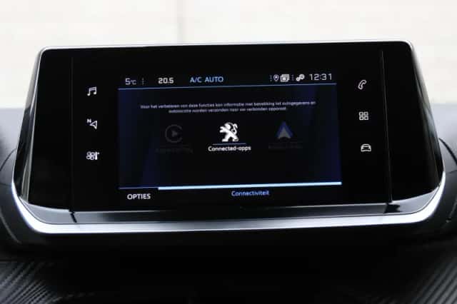Peugeot 2008 (2022) thumbnail 32