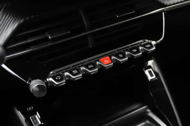 Peugeot 2008 (2022) thumbnail 34