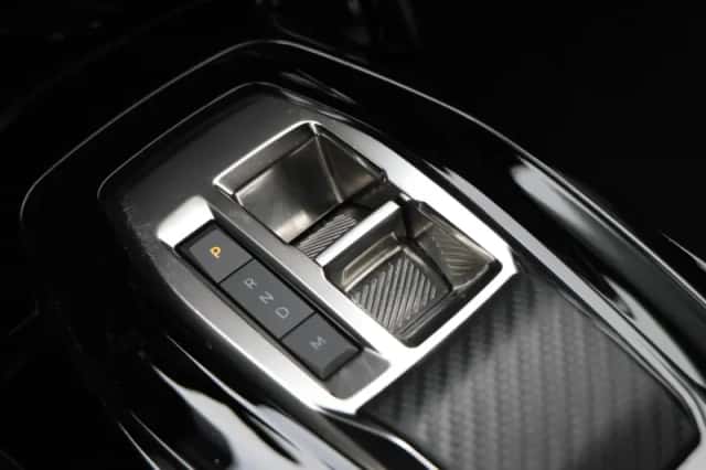 Peugeot 2008 (2022) thumbnail 35