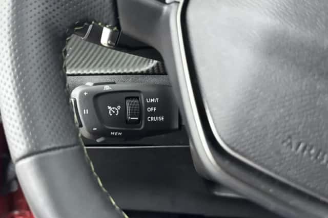 Peugeot 208 (2025) thumbnail 18