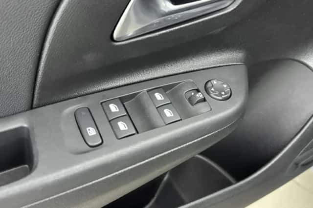 Opel Corsa (2025) thumbnail 15
