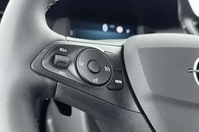 Opel Corsa (2025) thumbnail 18