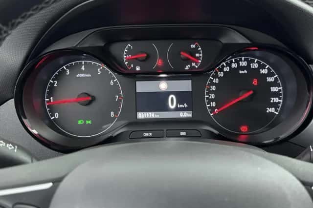 Opel Crossland (2021) thumbnail 17