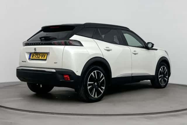 Peugeot e-2008 (2023) thumbnail 6
