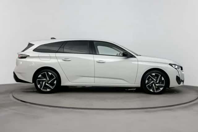 Peugeot 308 (2024) thumbnail 6