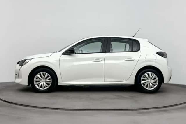 Peugeot 208 (2022) thumbnail 2
