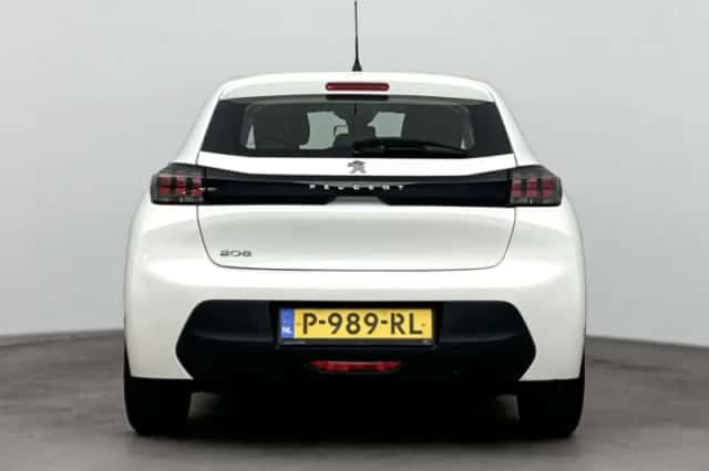 Peugeot 208 (2022) thumbnail 4