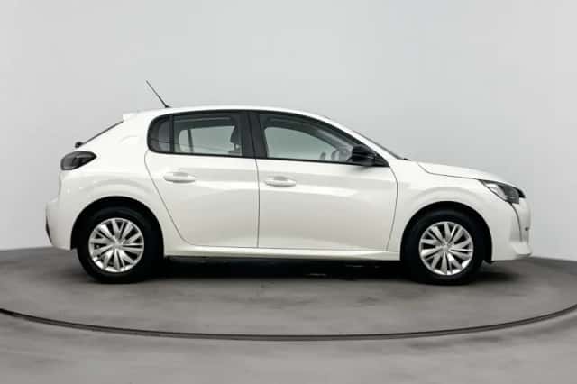 Peugeot 208 (2022) thumbnail 6