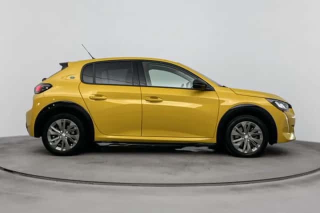 Peugeot e-208 (2022) thumbnail 6