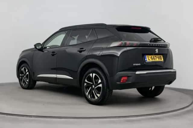 Peugeot 2008 (2021) thumbnail 3