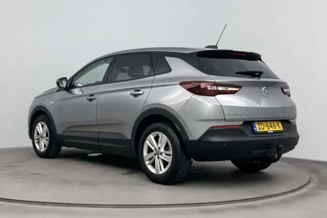 Opel Grandland X (2019) thumbnail 3