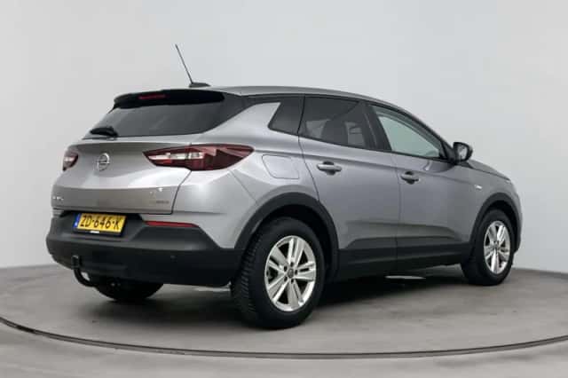 Opel Grandland X (2019) thumbnail 5