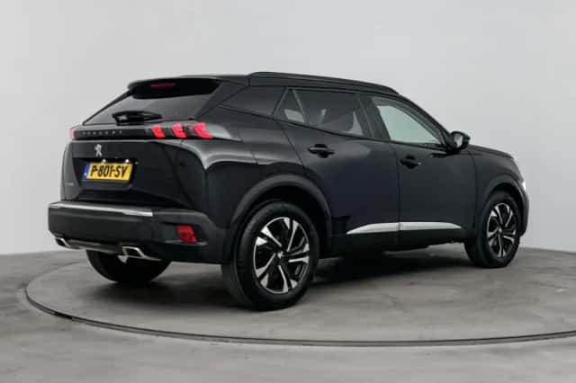 Peugeot 2008 (2022) thumbnail 5